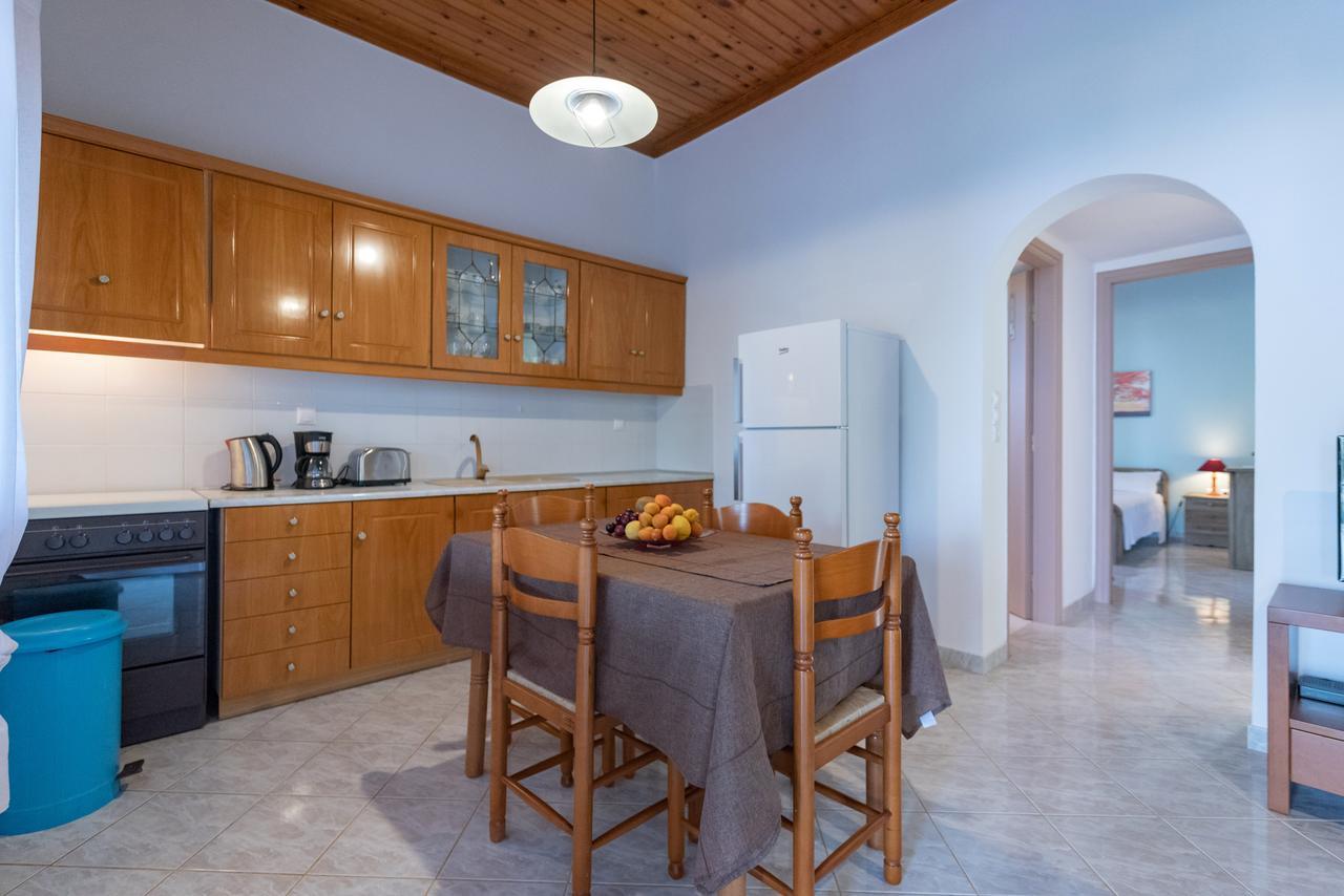 Villa Tasos Koutsoubos Koróni Exteriör bild