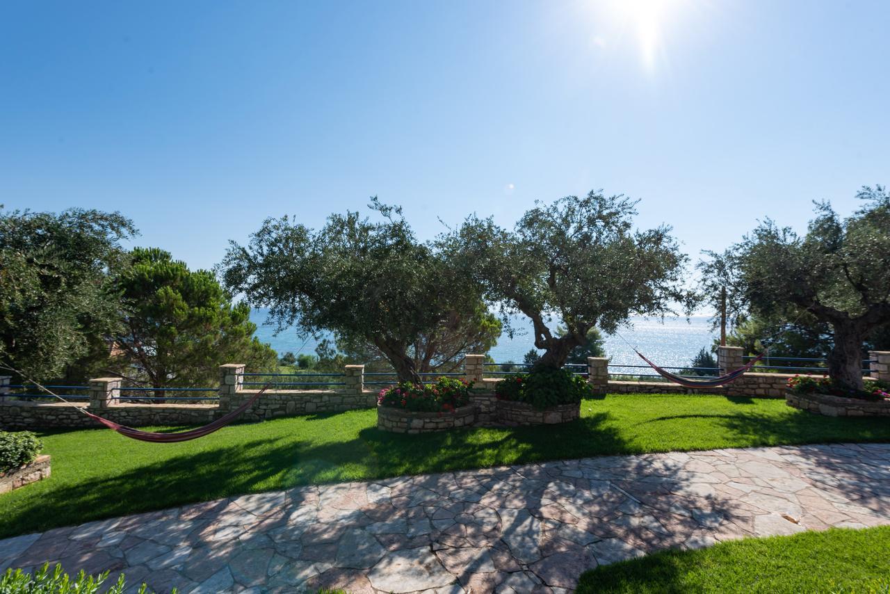 Villa Tasos Koutsoubos Koróni Exteriör bild