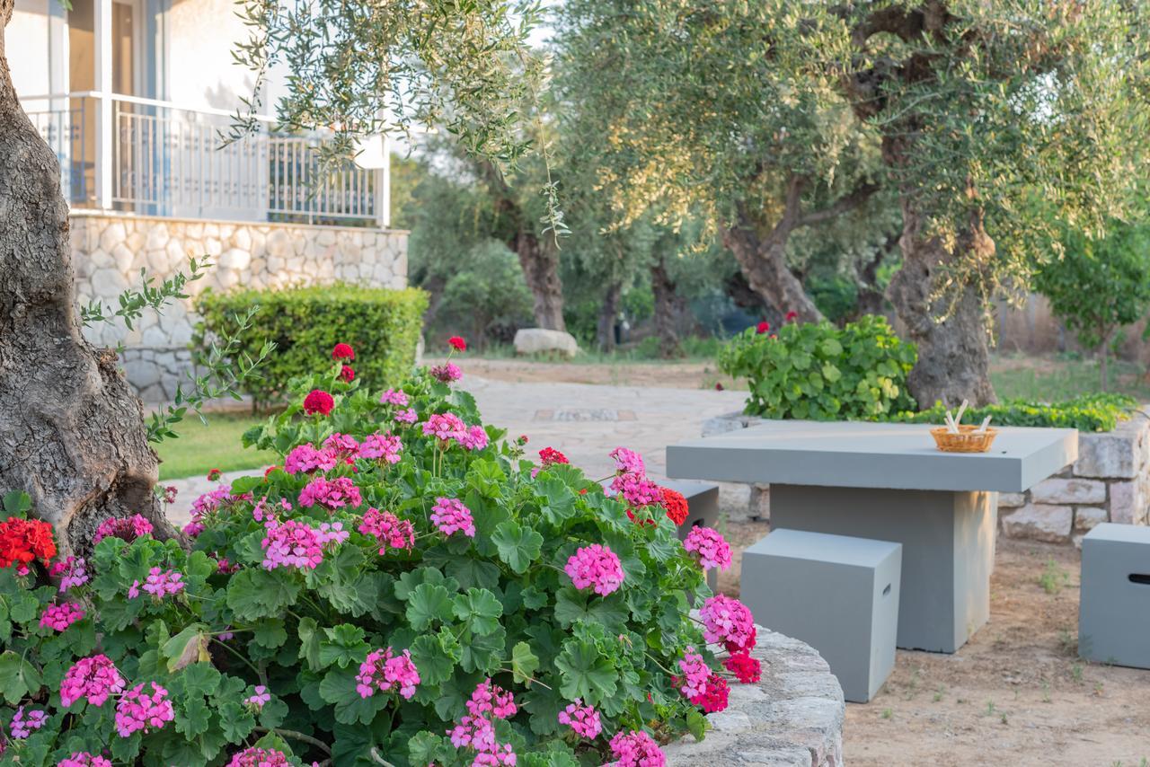 Villa Tasos Koutsoubos Koróni Exteriör bild