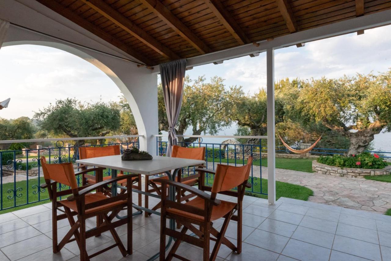Villa Tasos Koutsoubos Koróni Exteriör bild