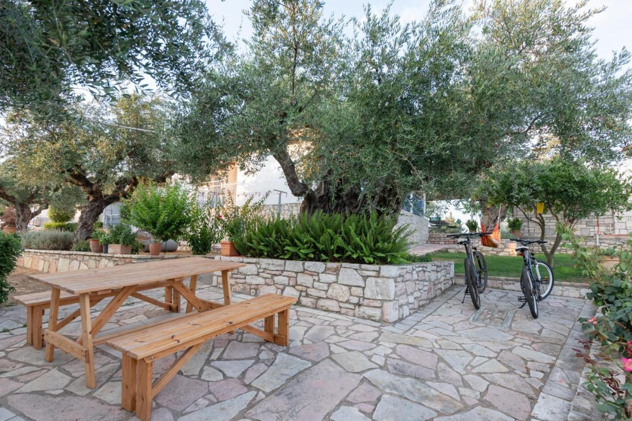 Villa Tasos Koutsoubos Koróni Exteriör bild