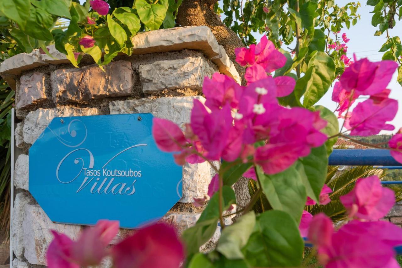 Villa Tasos Koutsoubos Koróni Exteriör bild